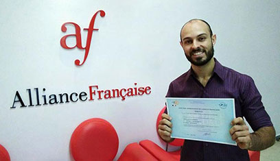 Guilherme Norberto with his Diploma in Advanced French Language - DALF C1.